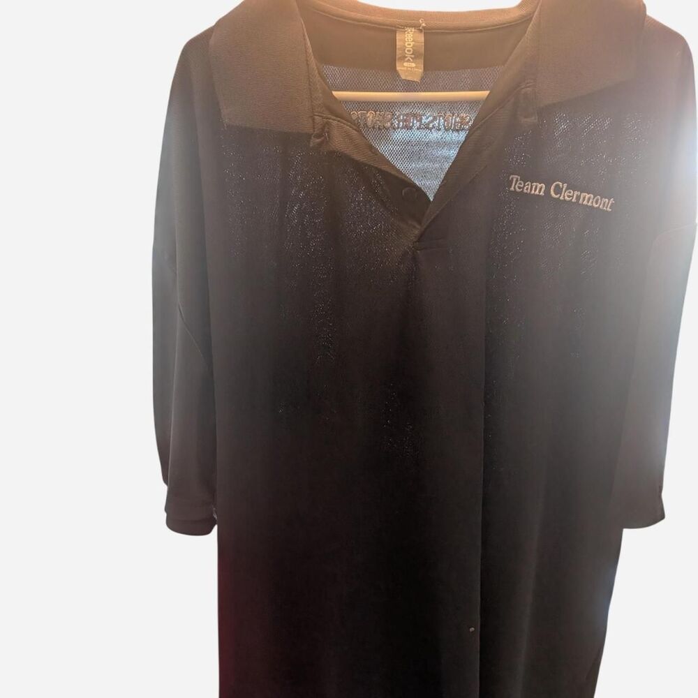 Reebok Men's Black and Gold Shirt
